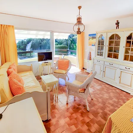 Les Marguerites - T2 Avec Clim Et Parking A La Fossette Le Lavandou