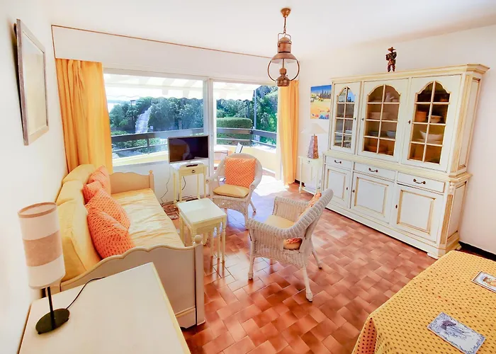 Les Marguerites - T2 Avec Clim Et Parking A La Fossette لو لا فاندو