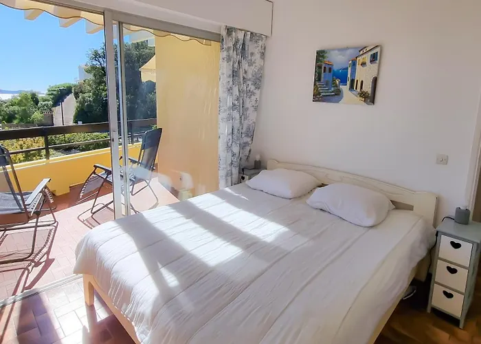 Les Marguerites - T2 Avec Clim Et Parking A La Fossette *